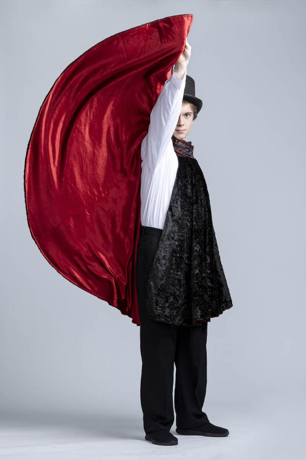 Magician with cloak - Image 5