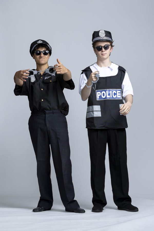 Police officers with handcuffs - Image 3
