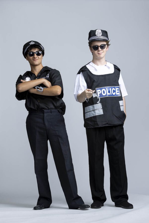 Police officers with handcuffs - Image 2