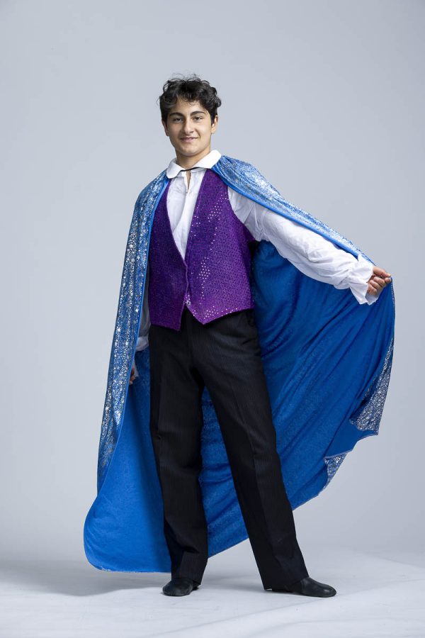 Magician with blue cape - Image 8